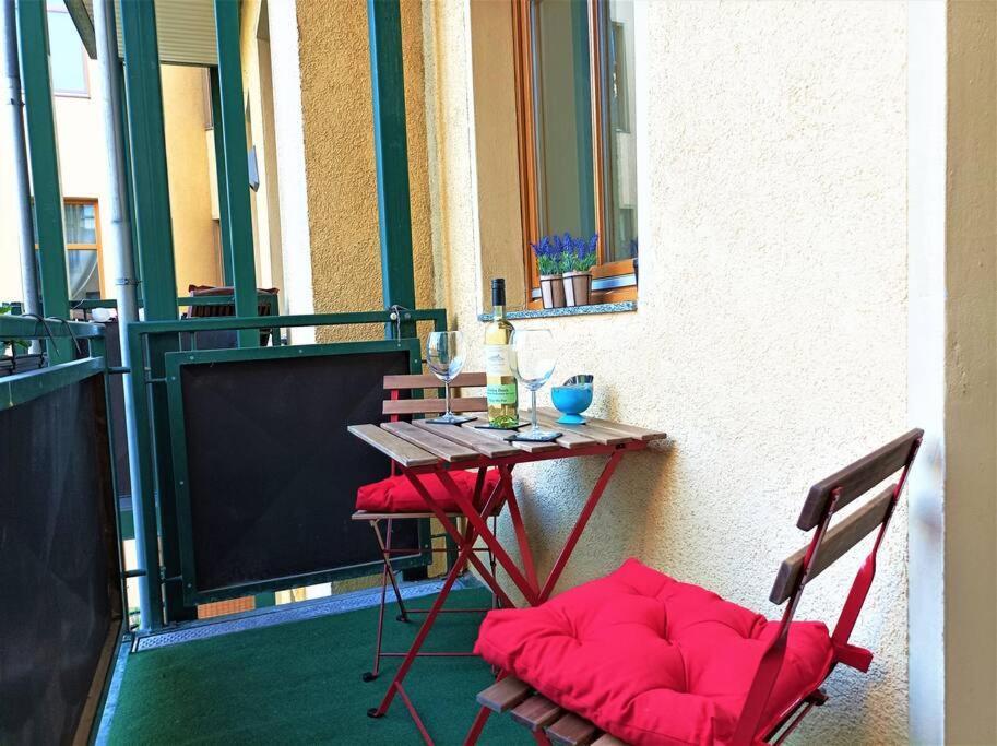Modernes Apartment Mit Balkon Magdeburgo Exterior foto
